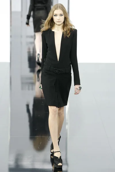 Look 37